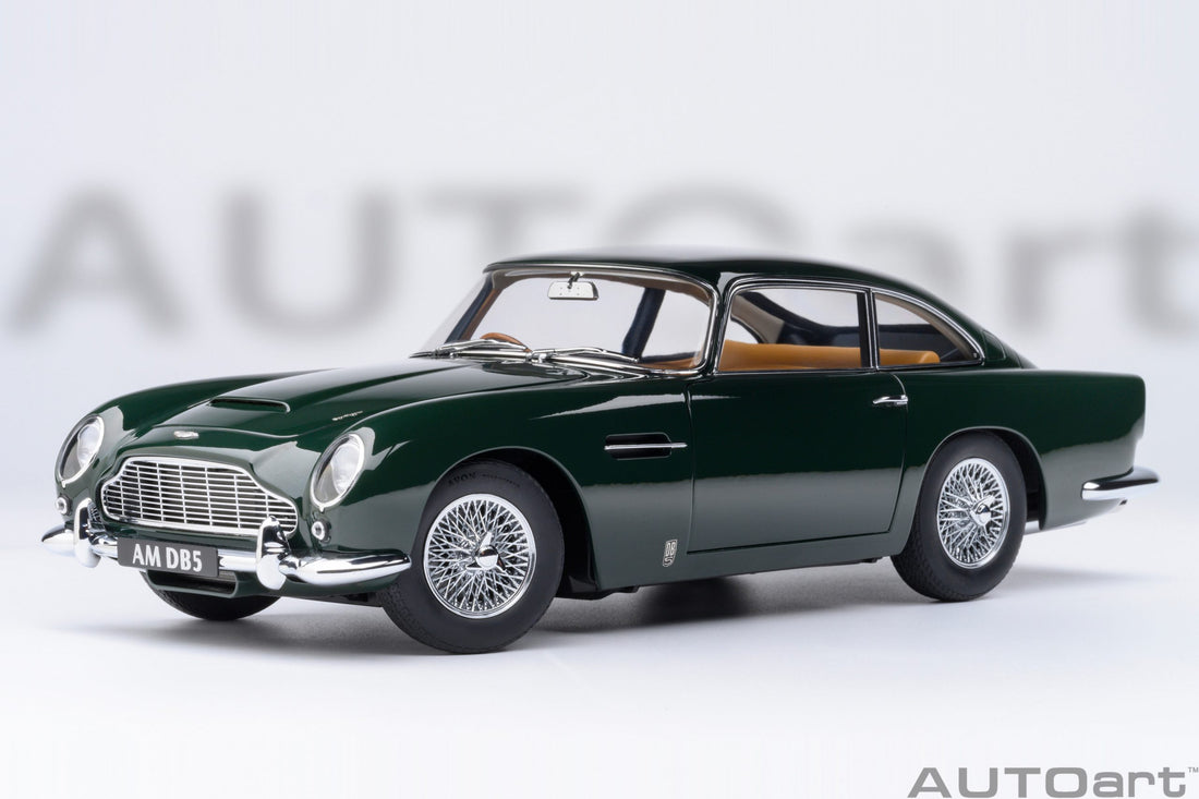 Aston Martin DB5 (British Racing Green)