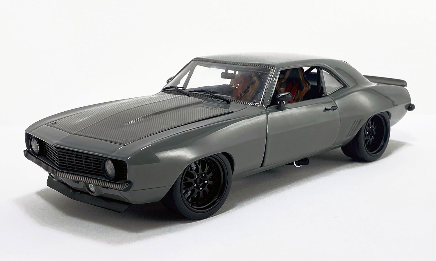 (PREORDER HIVER/WINTER 2025) 1969 CHEVROLET CAMARO STREET FIGHTER "RH