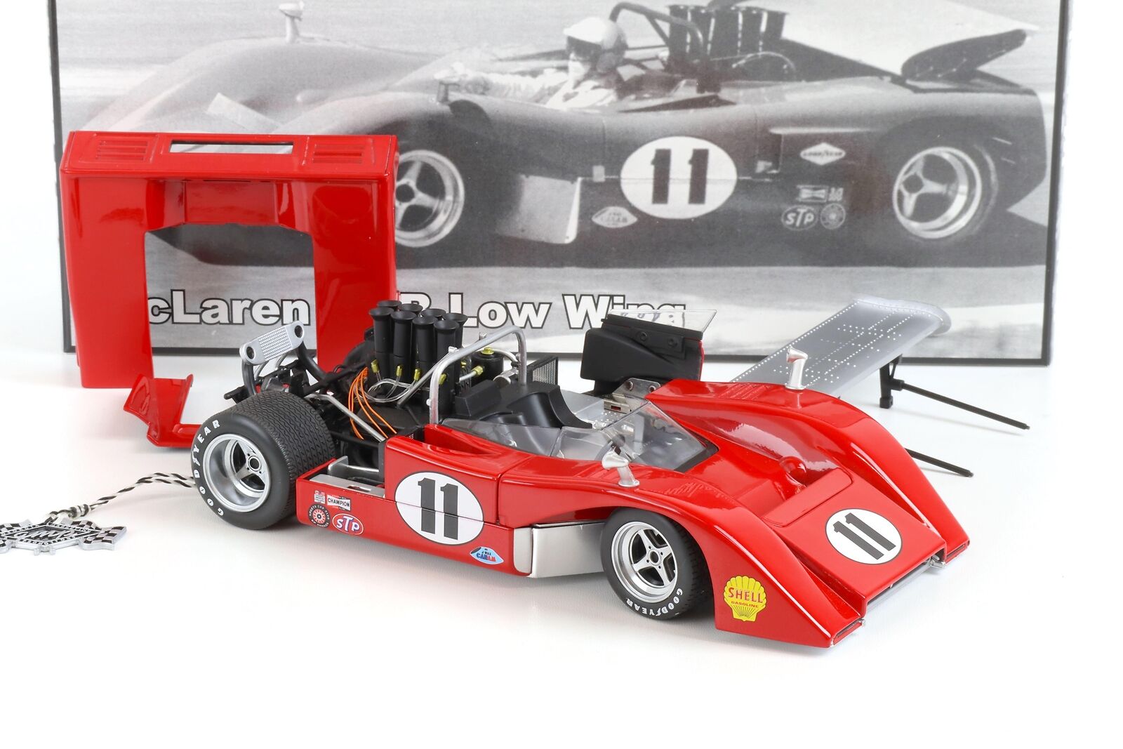 McLaren M8B Low Wing Canam Lothar Motschenbacher Red 