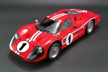 Ford GT40 MK IV #1 1967 Le Mans 24 Win 