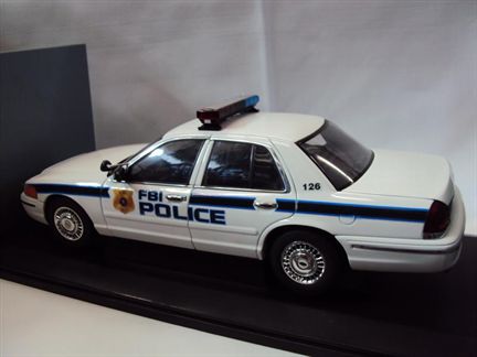 Ford Crown Victoria &quot;FBI Police&quot;